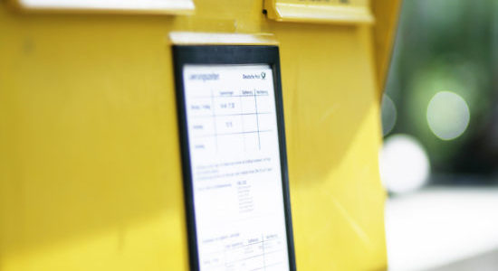 Posteinlieferung bei der Deutschen Post AG
